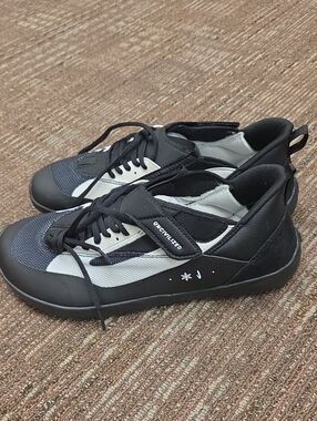 Men's Wide Toe Box Black and Light Gray Athletic Sneakers